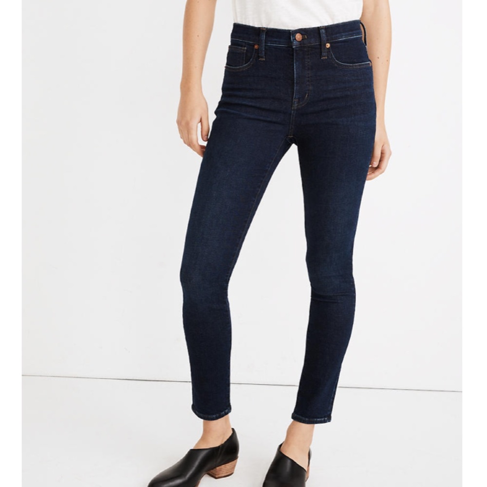Madewell 9” High Riser Fray Hem Ankle Jeans